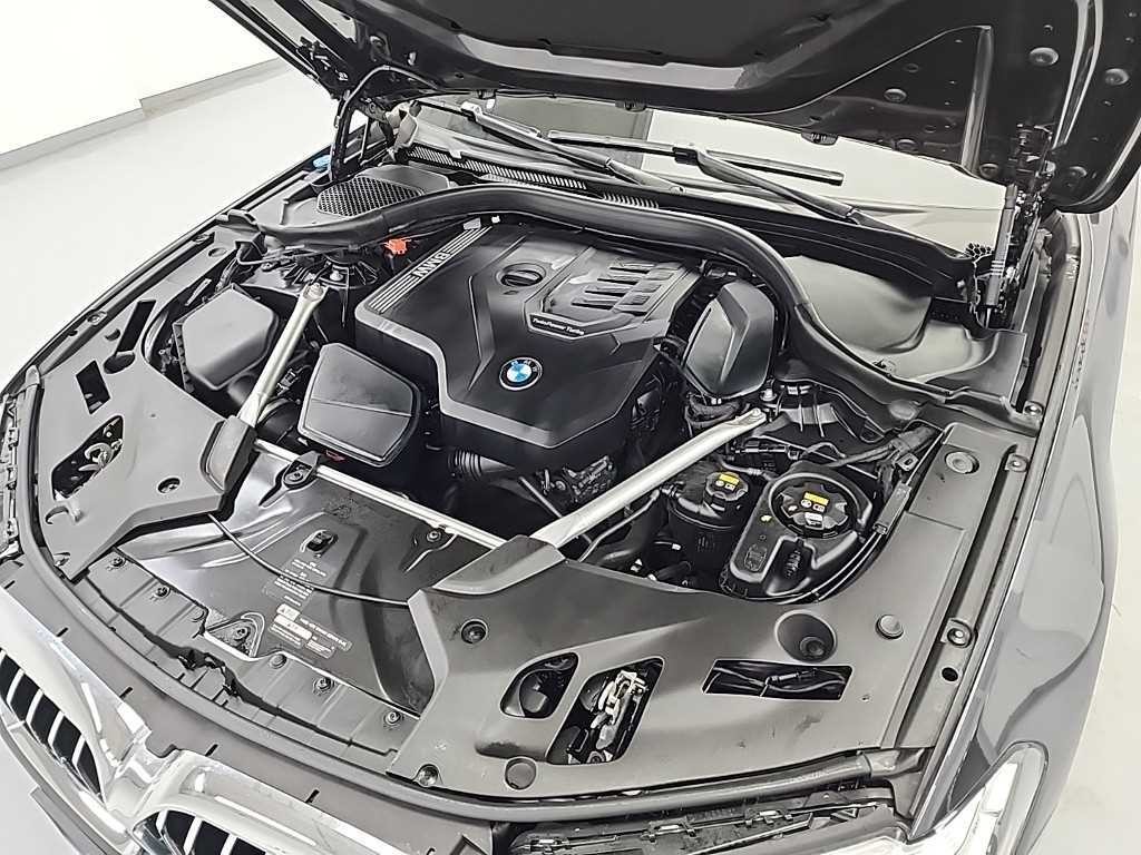 BMW 5시리즈 5시리즈 (G30) 520i M 스포츠 이미지 5
