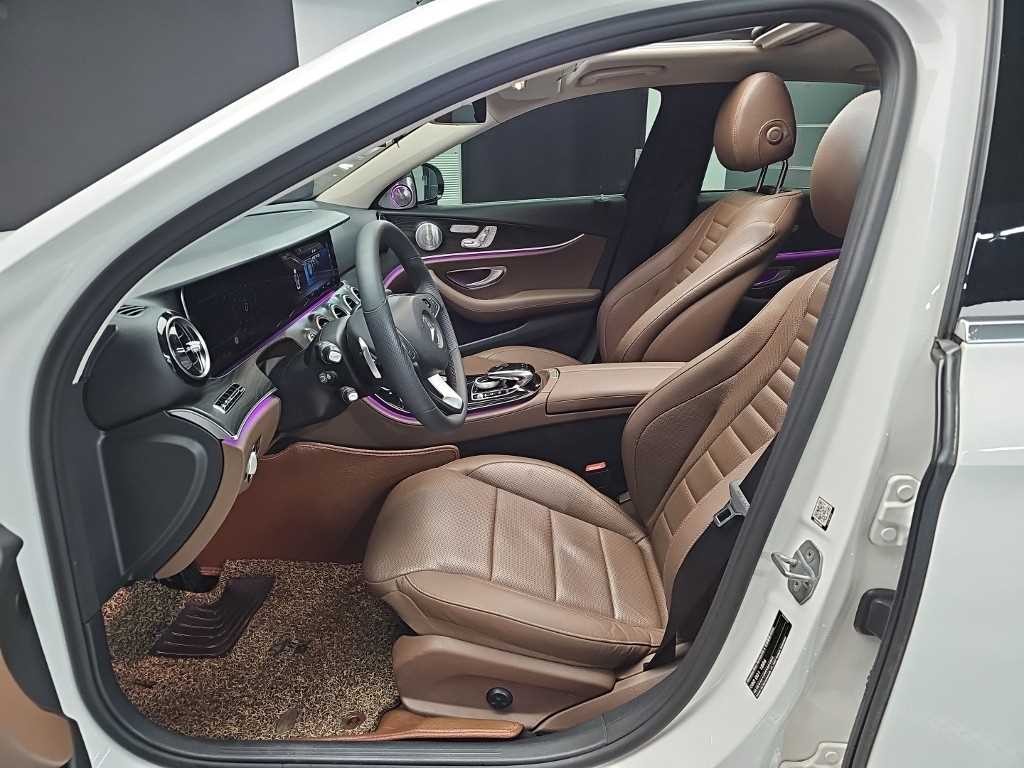 벤츠 E 클래스 E-클래스 W213 E300 아방가르드 인텔리전트 드라이브 이미지 11