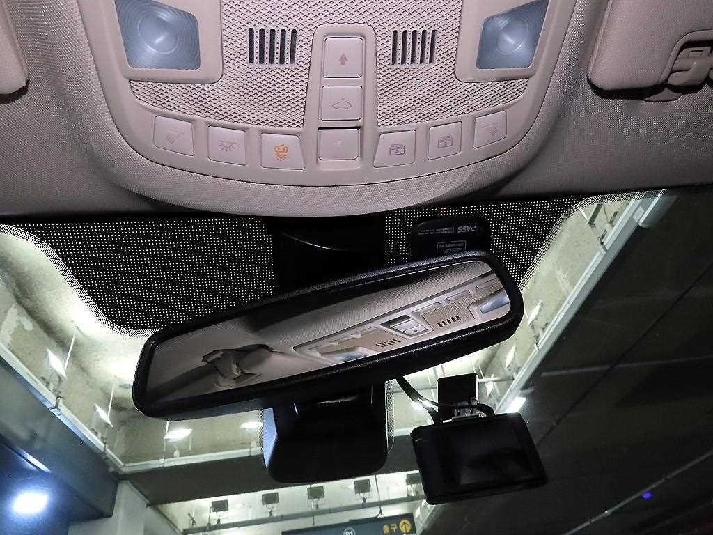 링컨 MKC 2.0 AWD 리저브 이미지 13