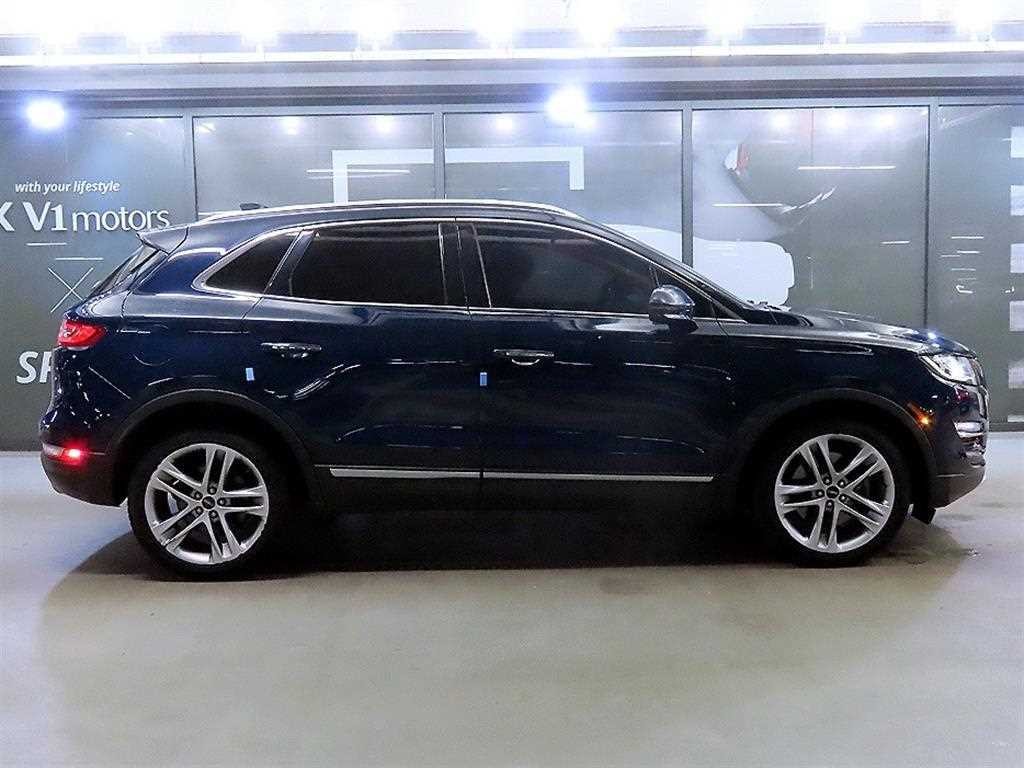 링컨 MKC 2.0 AWD 리저브 이미지 3