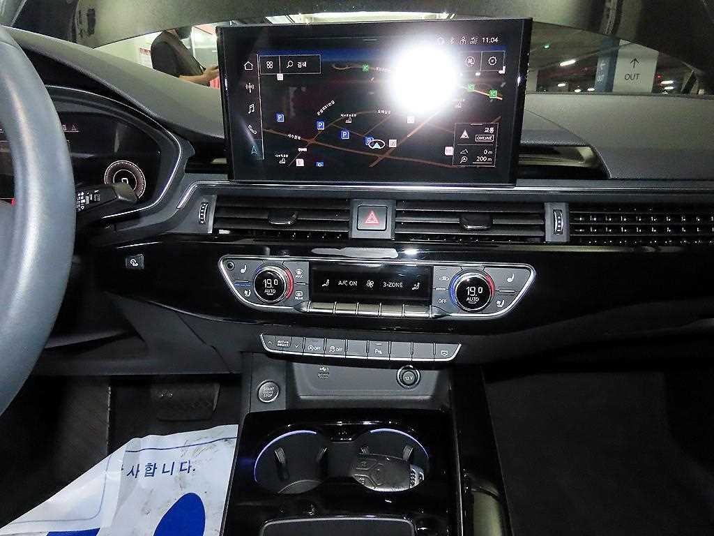 아우디 A4 A4 (B9) 40 TFSI 프리미엄 이미지 11