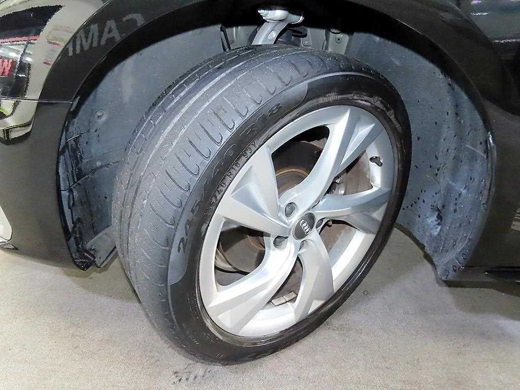 아우디 A4 A4 (B9) 40 TFSI 프리미엄 이미지 20