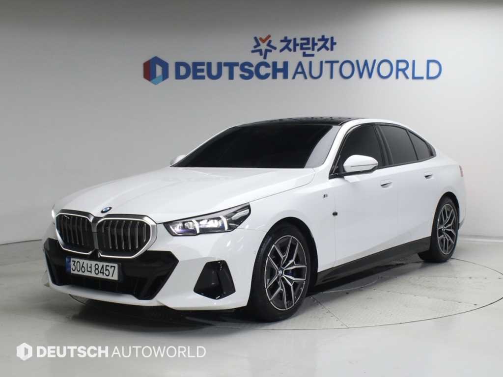 BMW 5시리즈 5시리즈 (G60) 520i M 스포츠 이미지 1