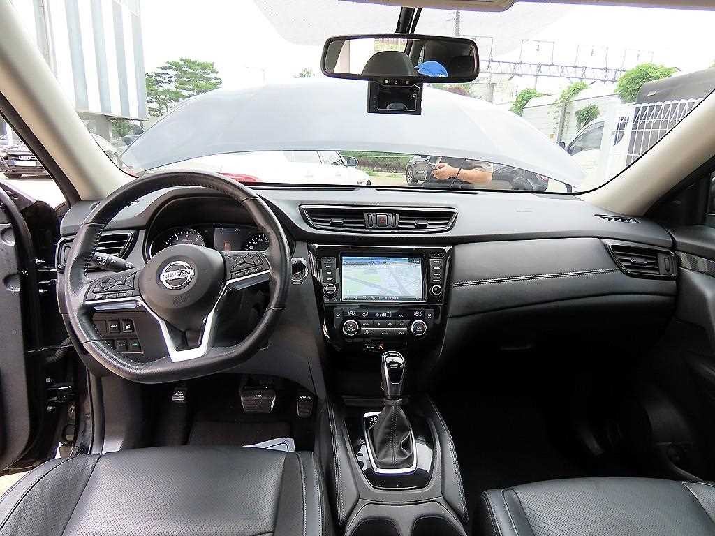 닛산 엑스트레일 2.5 4WD 이미지 7