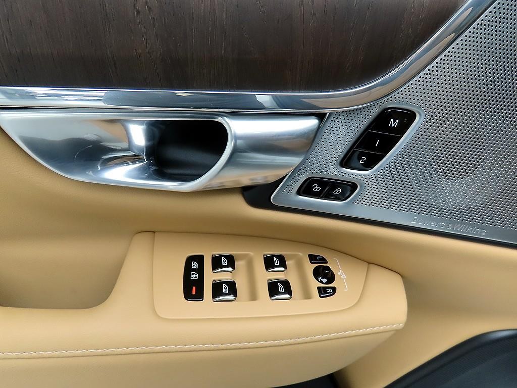 볼보 S90 B5 얼티메이트 브라이트 이미지 11