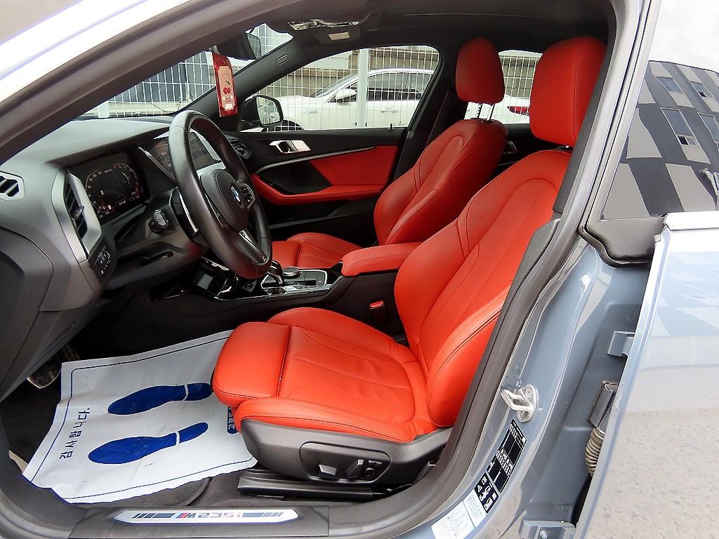 BMW 2시리즈 2시리즈 그란쿠페 (F44) M235i xDrive 이미지 5