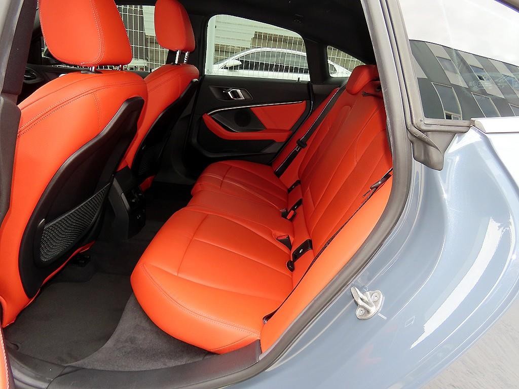 BMW 2시리즈 2시리즈 그란쿠페 (F44) M235i xDrive 이미지 6
