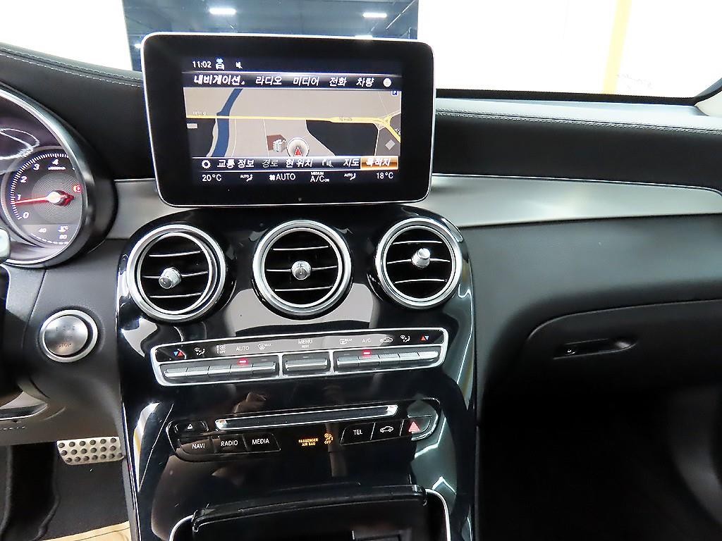 벤츠 GLC 클래스 GLC클래스 X253 GLC 300 4MATIC AMG LINE 이미지 14