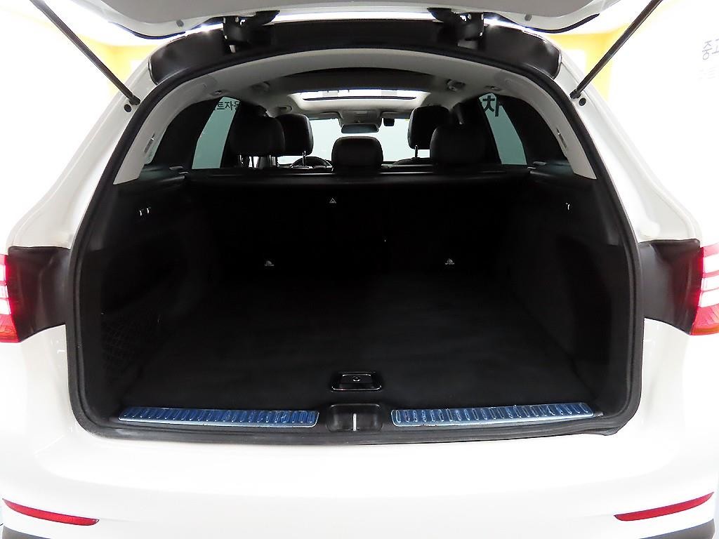 벤츠 GLC 클래스 GLC클래스 X253 GLC 300 4MATIC AMG LINE 이미지 18