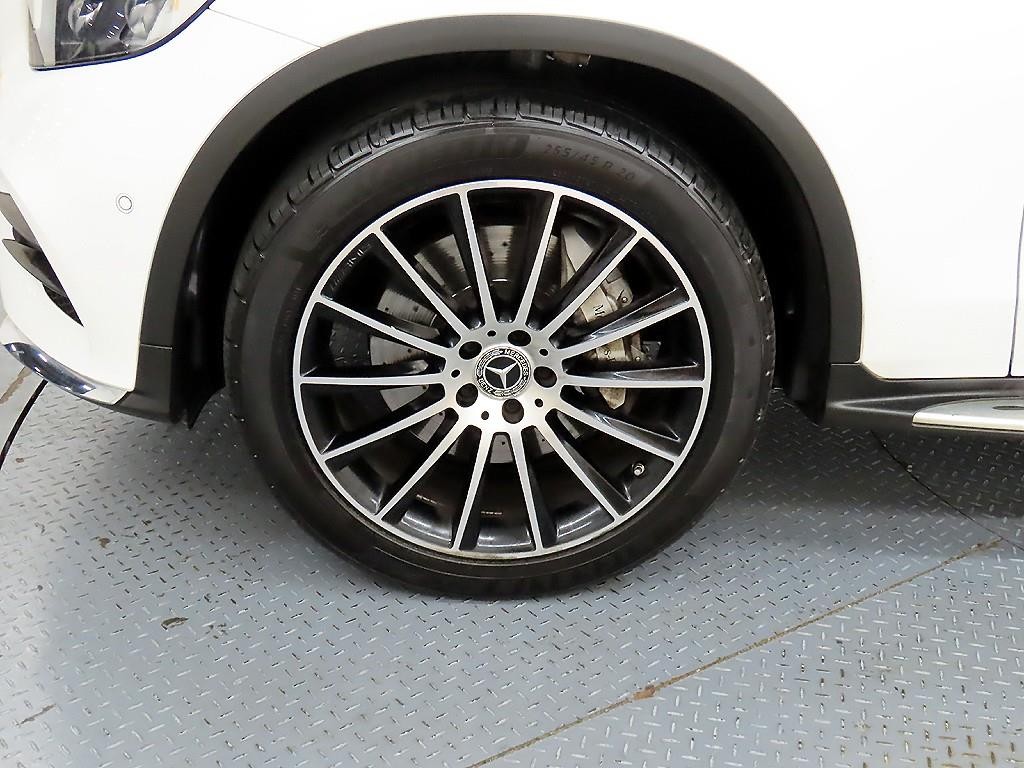 벤츠 GLC 클래스 GLC클래스 X253 GLC 300 4MATIC AMG LINE 이미지 20
