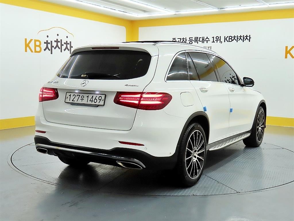 벤츠 GLC 클래스 GLC클래스 X253 GLC 300 4MATIC AMG LINE 이미지 4