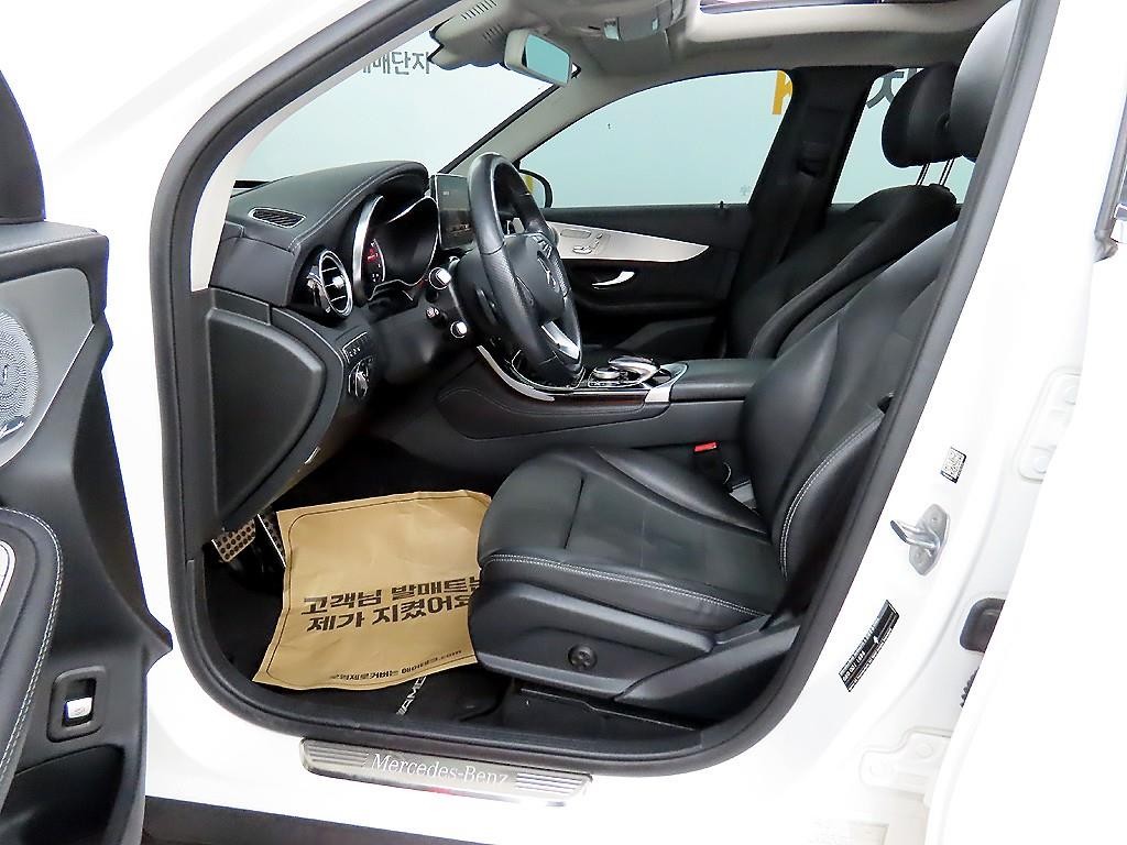 벤츠 GLC 클래스 GLC클래스 X253 GLC 300 4MATIC AMG LINE 이미지 5