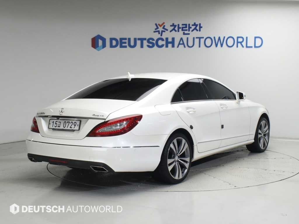 벤츠 CLS 클래스 CLS클래스 W218 CLS 350 d 4MATIC 이미지 2
