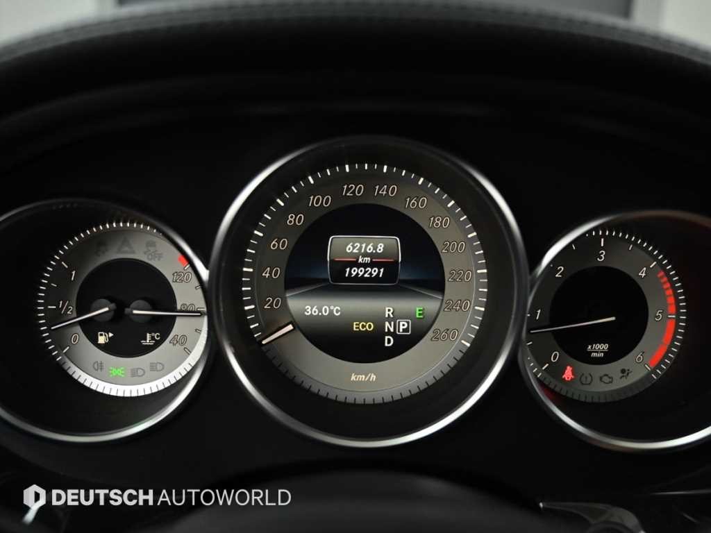 벤츠 CLS 클래스 CLS클래스 W218 CLS 350 d 4MATIC 이미지 8