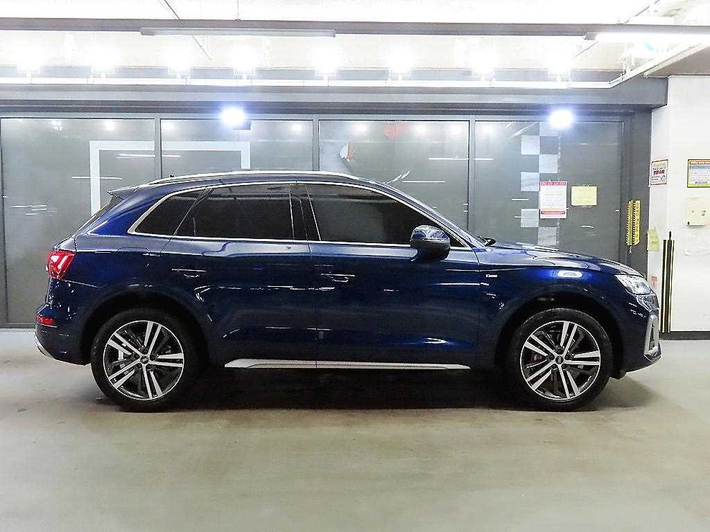 아우디 Q5 Q5 (FY) 45 TFSI 콰트로 프리미엄 이미지 3