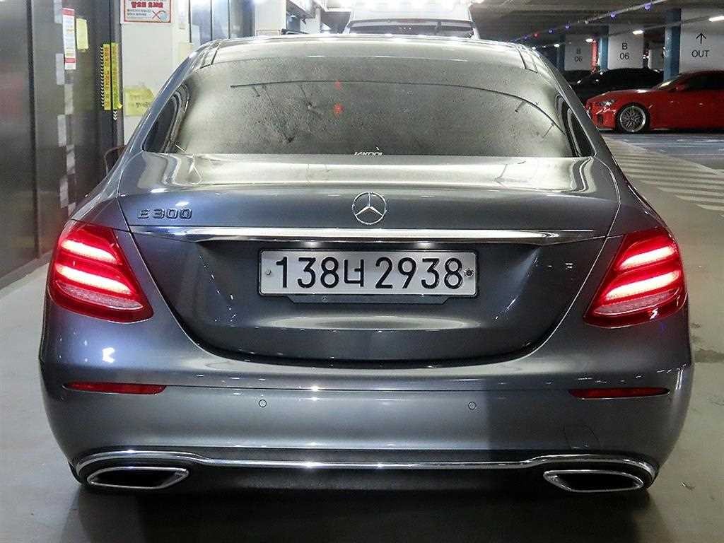 벤츠 E 클래스 E-클래스 W213 E300 아방가르드 이미지 5