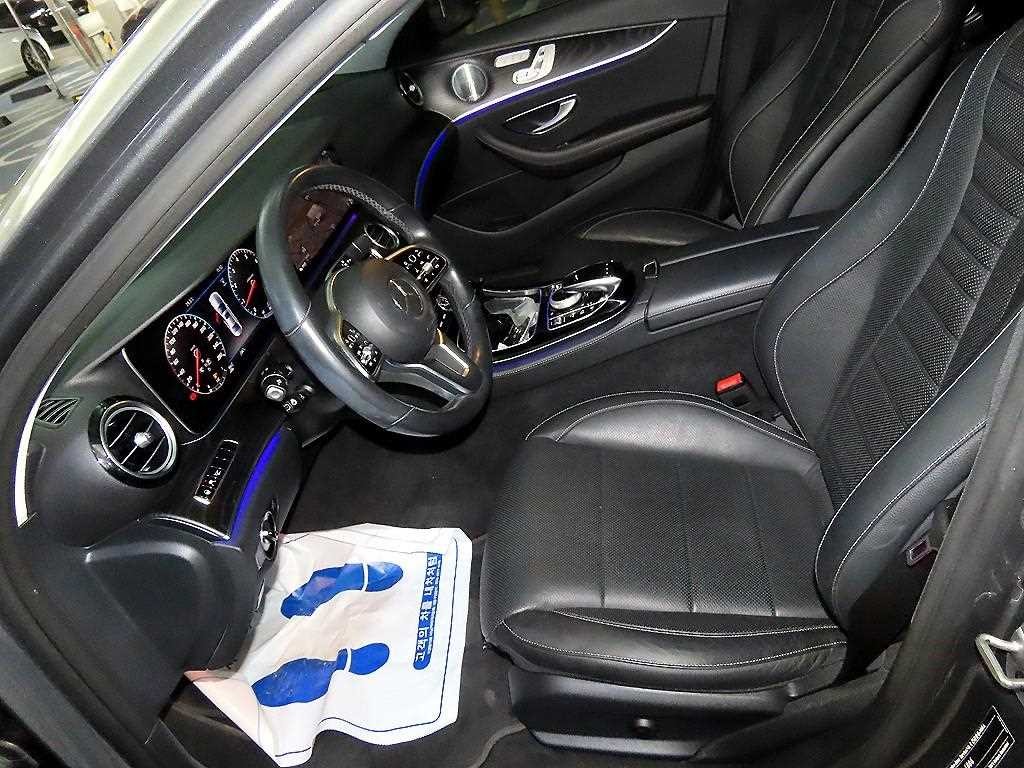 벤츠 E 클래스 E-클래스 W213 E300 아방가르드 이미지 6