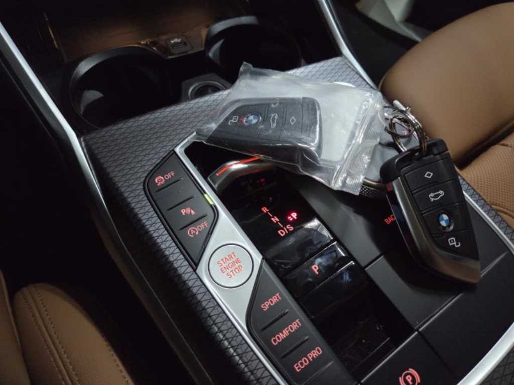 BMW 3시리즈 3시리즈 (G20) 320i M 스포츠 이미지 12
