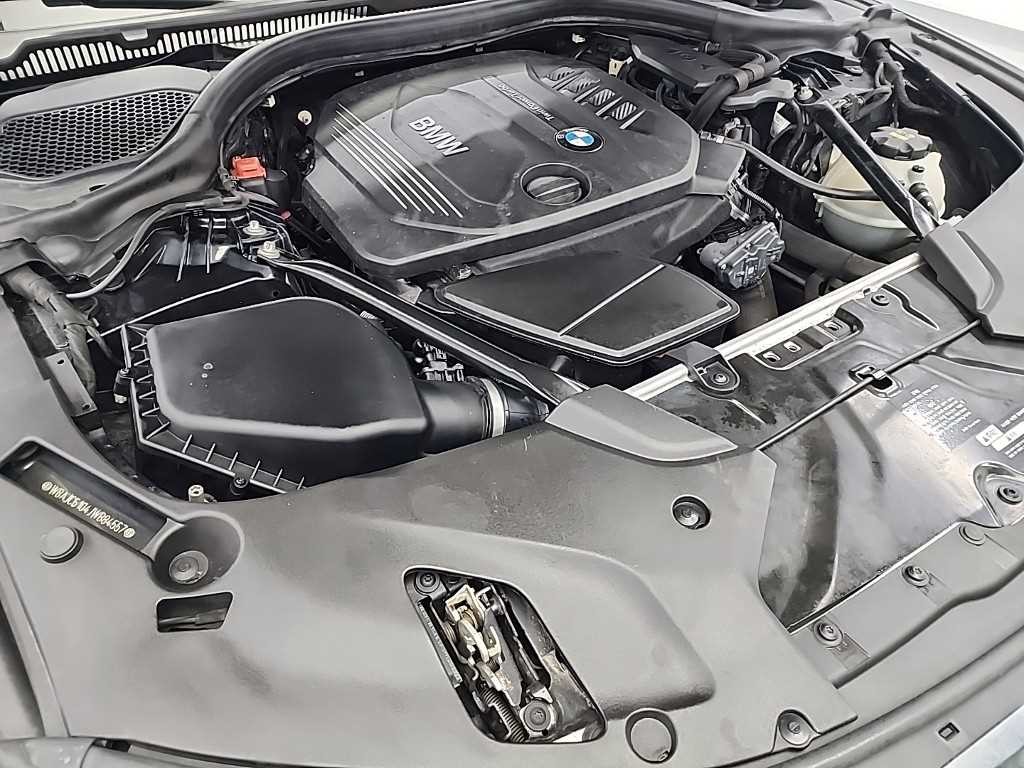 BMW 5시리즈 5시리즈 (G30) 520d xDrive M 스포츠 플러스 이미지 5