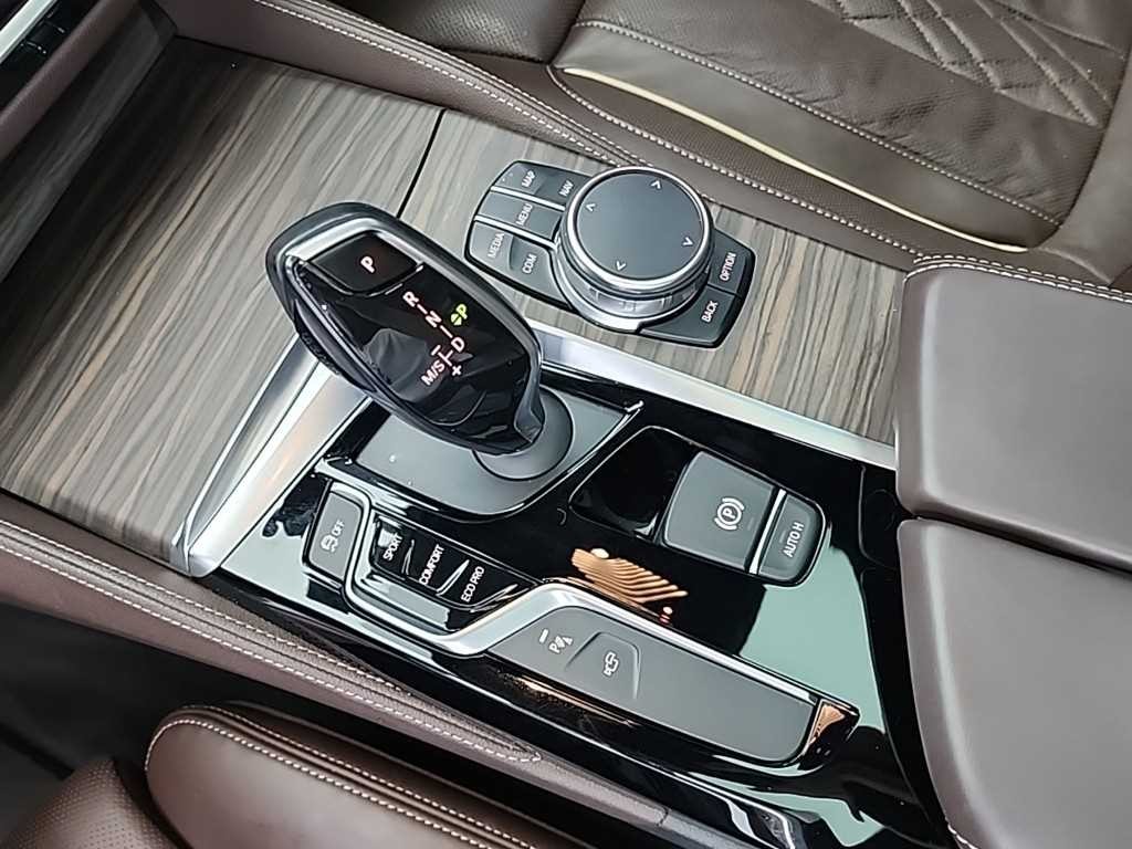 BMW 5시리즈 5시리즈 (G30) 520d xDrive M 스포츠 플러스 이미지 8