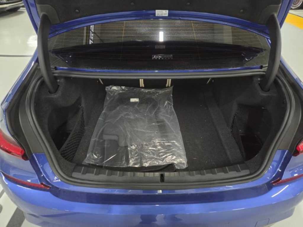 BMW 3시리즈 3시리즈 (G20) 320i M 스포츠 이미지 8