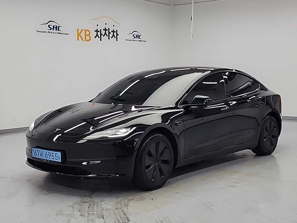 테슬라 모델 3 RWD 이미지 1
