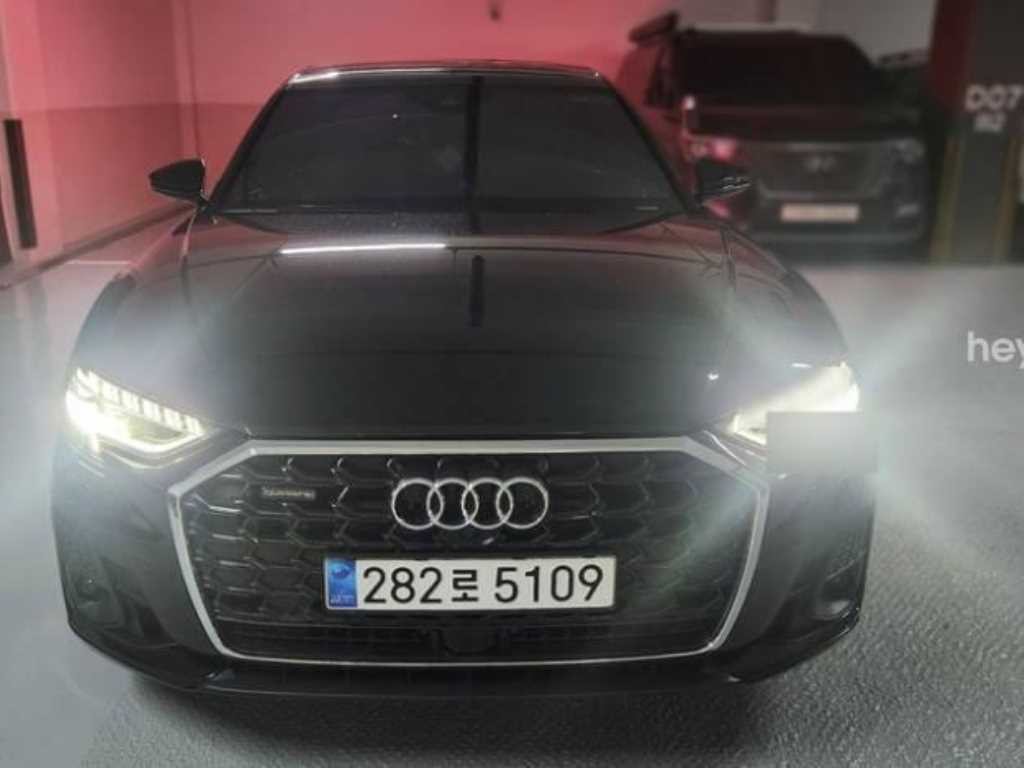 아우디 A8 A8 (D5) 55 TFSI 콰트로 LWB 이미지 2