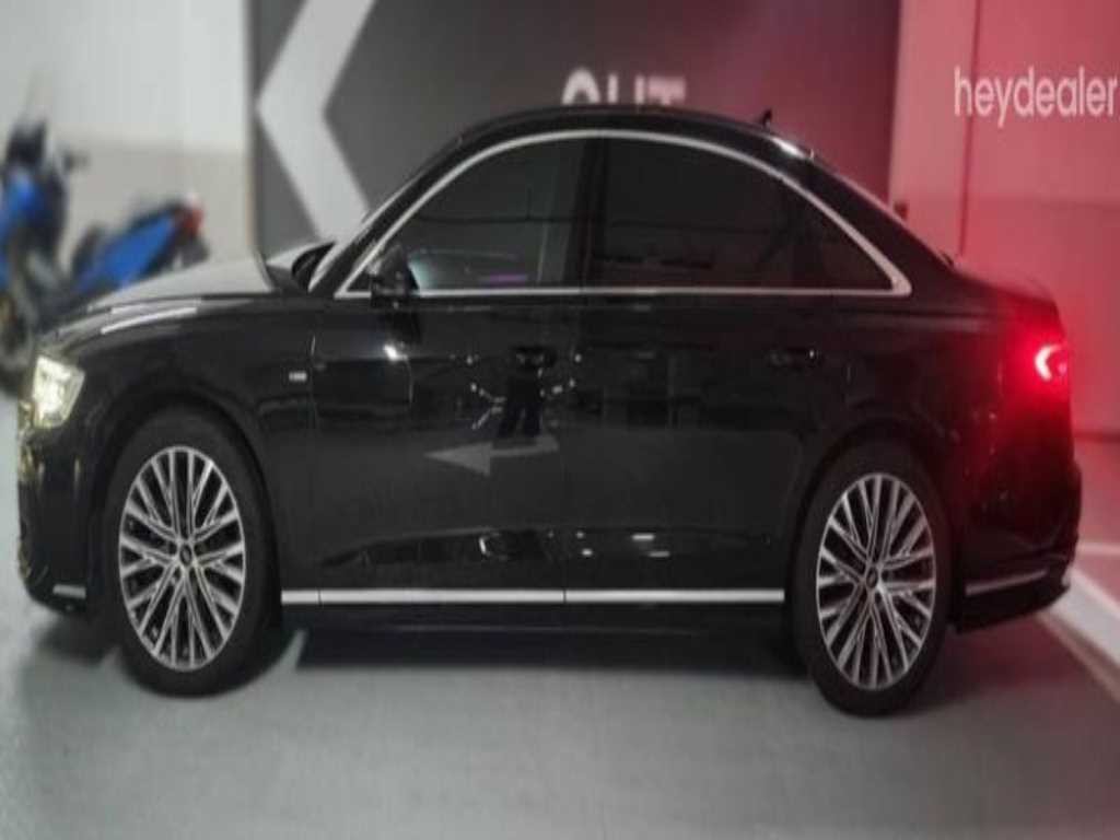 아우디 A8 A8 (D5) 55 TFSI 콰트로 LWB 이미지 4