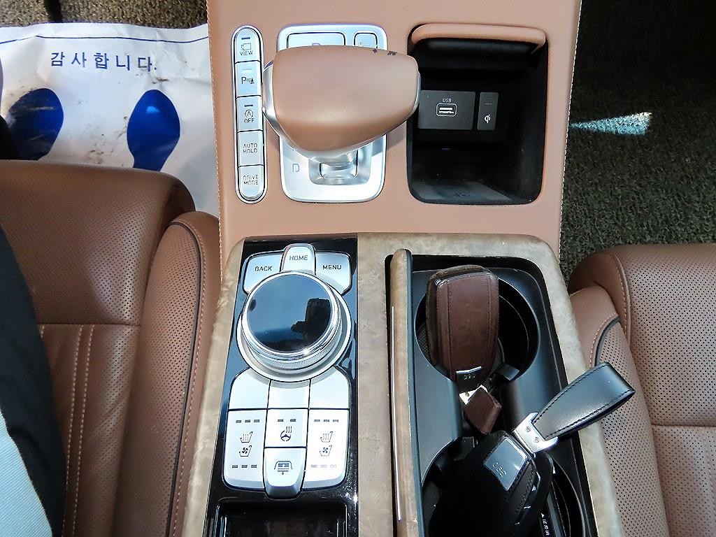 제네시스 G90 3.3 T AWD 프리미엄 럭셔리 이미지 11