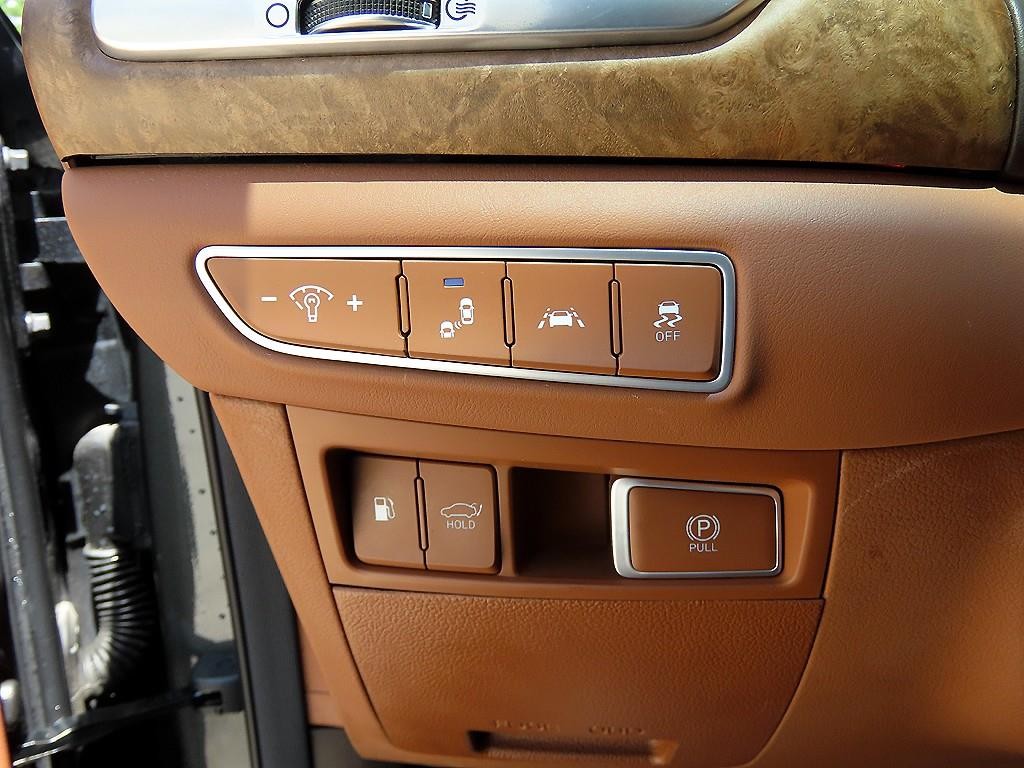 제네시스 G90 3.3 T AWD 프리미엄 럭셔리 이미지 12