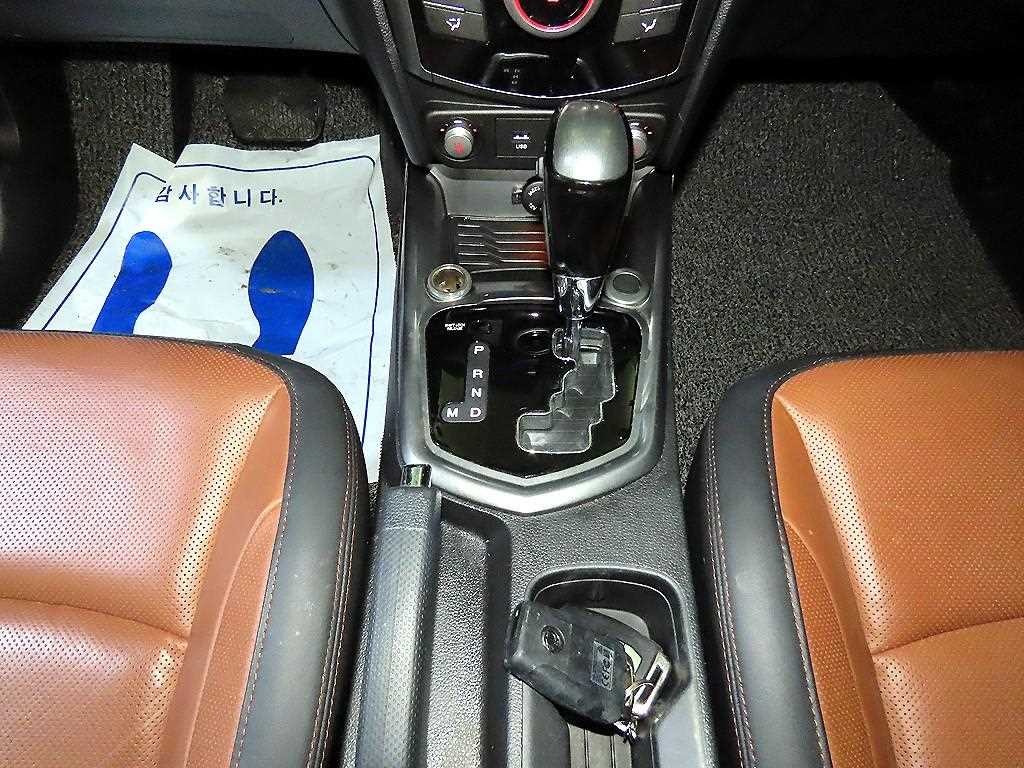 KG모빌리티(쌍용) 티볼리 티볼리 아머 2WD 가솔린 기어 에디션 이미지 12