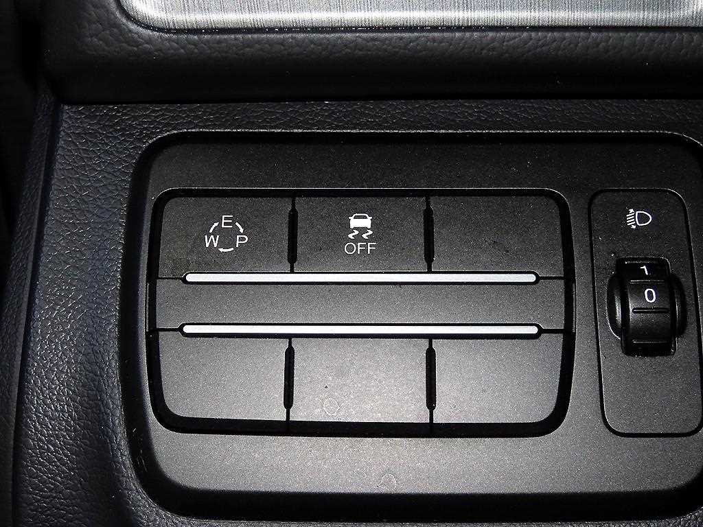 KG모빌리티(쌍용) 티볼리 티볼리 아머 2WD 가솔린 기어 에디션 이미지 14