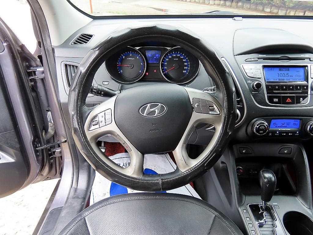 현대 투싼 투싼iX 2WD VGT LX20 럭셔리 이미지 8