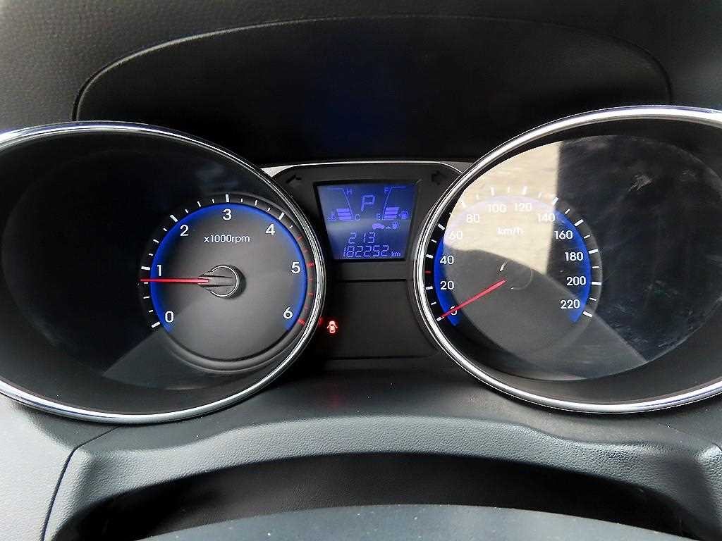 현대 투싼 투싼iX 2WD VGT LX20 럭셔리 이미지 9