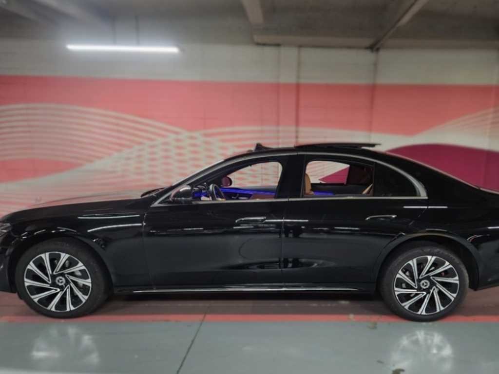 벤츠 E 클래스 E-클래스 W214 E300 4MATIC 익스클루시브 이미지 3