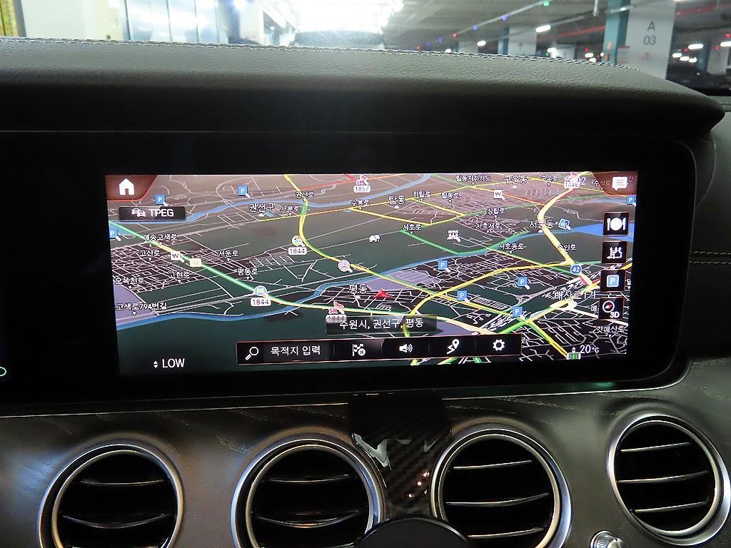 벤츠 E 클래스 E-클래스 W213 E350 4MATIC AMG LINE 이미지 14