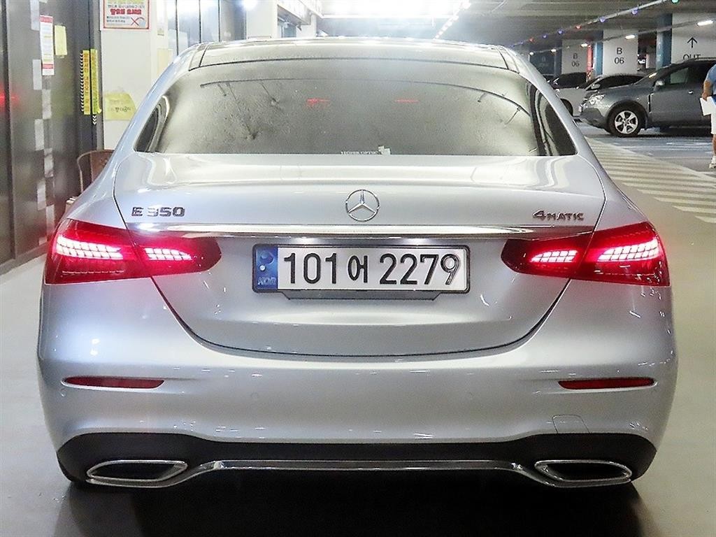 벤츠 E 클래스 E-클래스 W213 E350 4MATIC AMG LINE 이미지 5