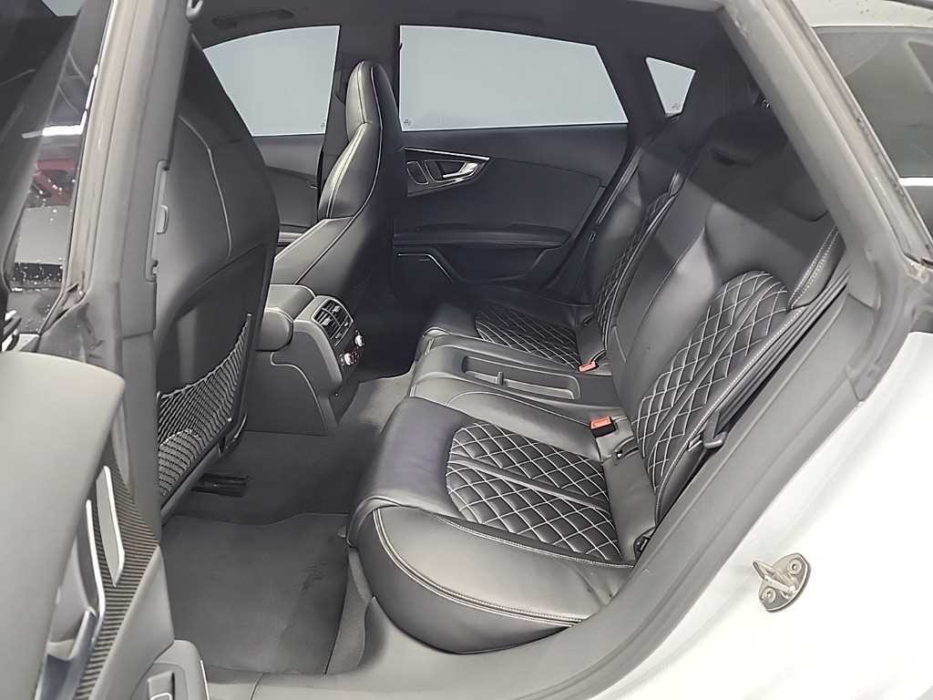 아우디 S7 4.0 TFSI  콰트로 이미지 12