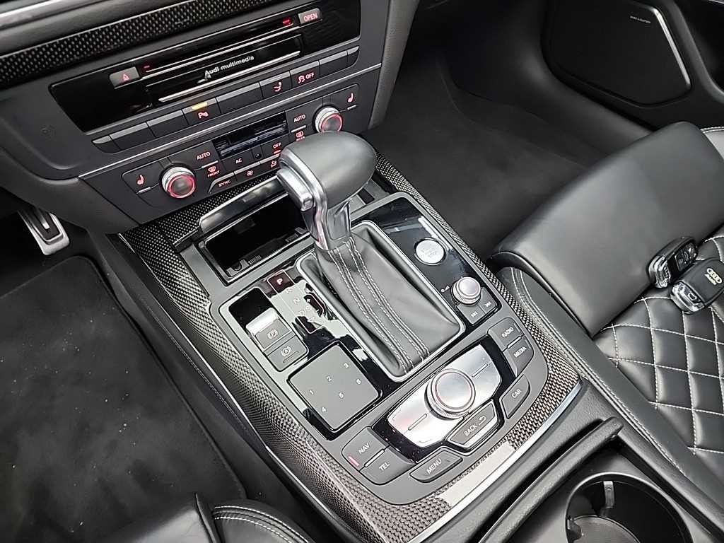 아우디 S7 4.0 TFSI  콰트로 이미지 8