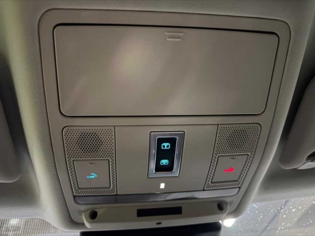 재규어 E-PACE P250 S 이미지 12