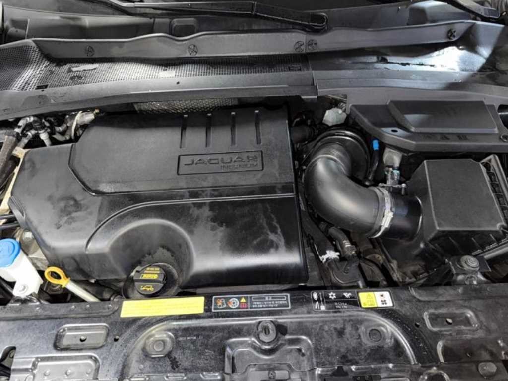 재규어 E-PACE P250 S 이미지 19