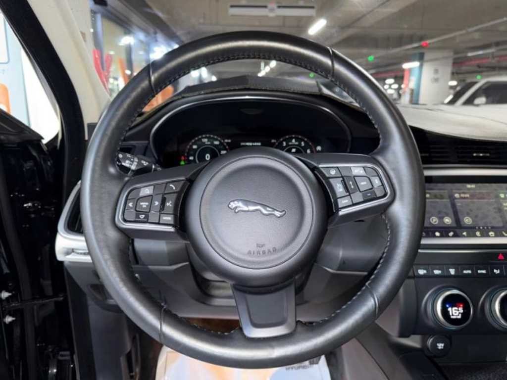 재규어 E-PACE P250 S 이미지 8
