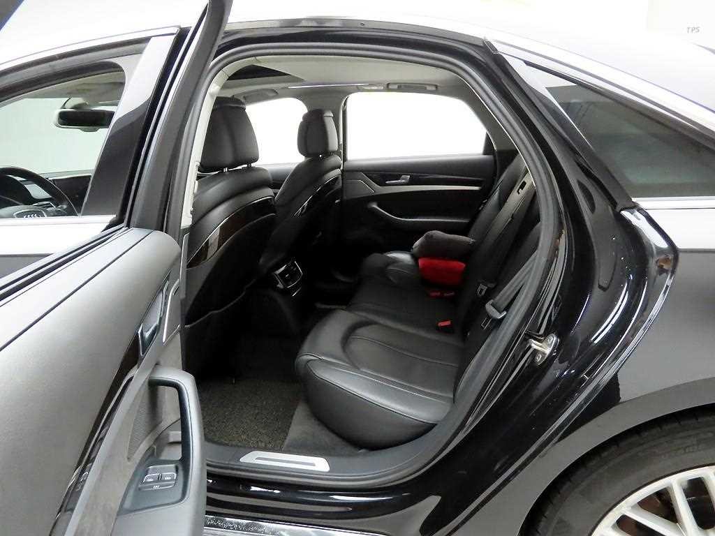 아우디 A8 뉴A8 60 TDI 콰트로 이미지 14