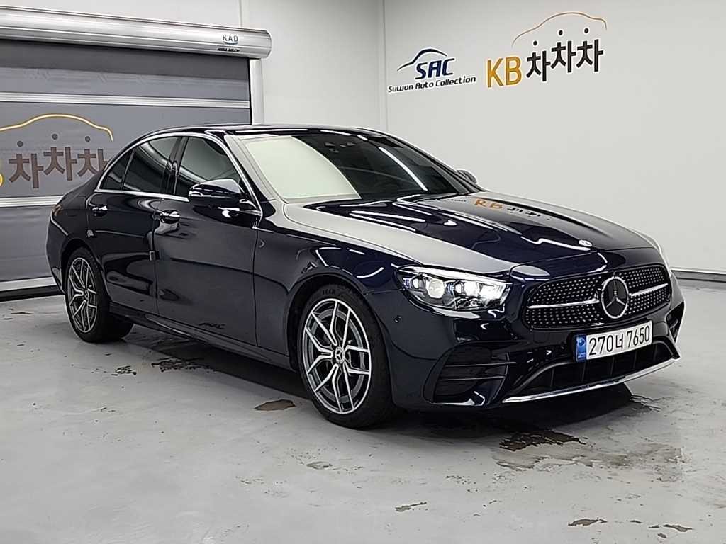 벤츠 E 클래스 E-클래스 W213 E220d 4MATIC AMG라인 이미지 3