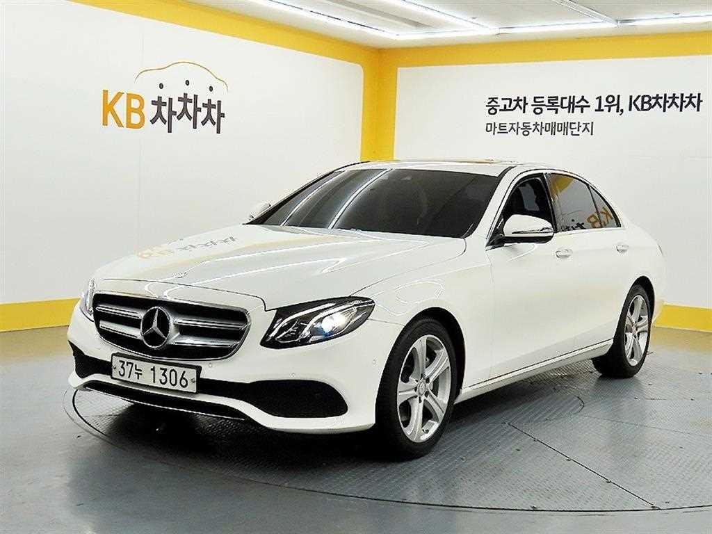 벤츠 E 클래스 E-클래스 W213 E200 아방가르드 이미지 1