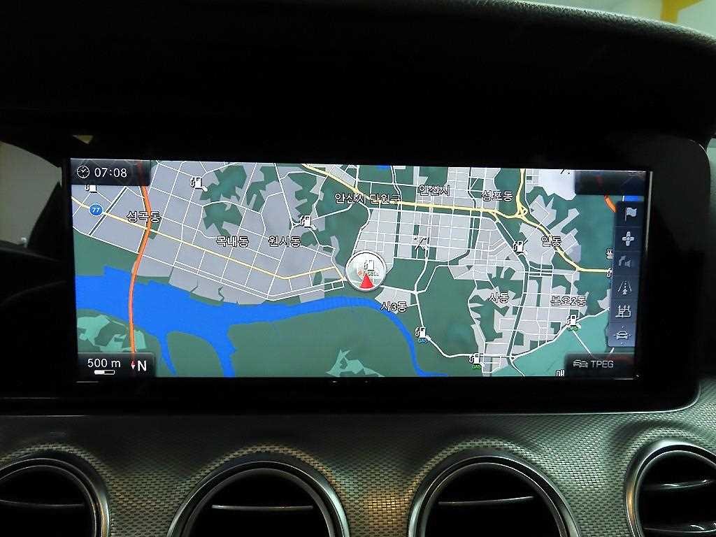 벤츠 E 클래스 E-클래스 W213 E200 아방가르드 이미지 15