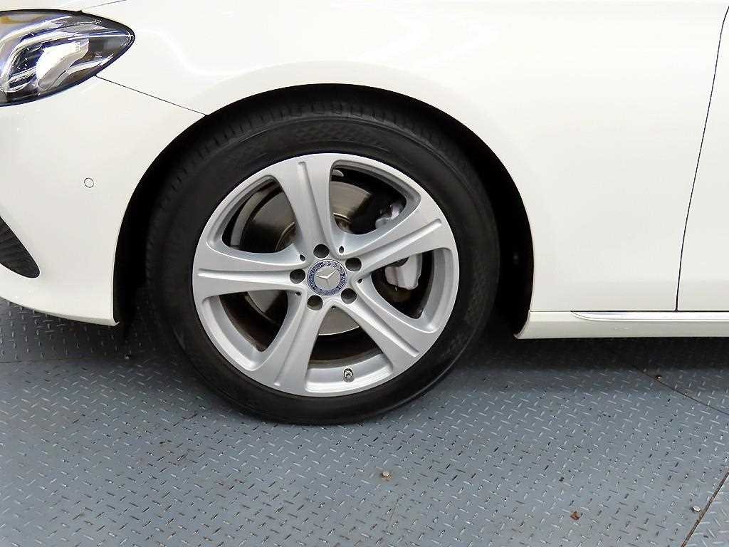 벤츠 E 클래스 E-클래스 W213 E200 아방가르드 이미지 20