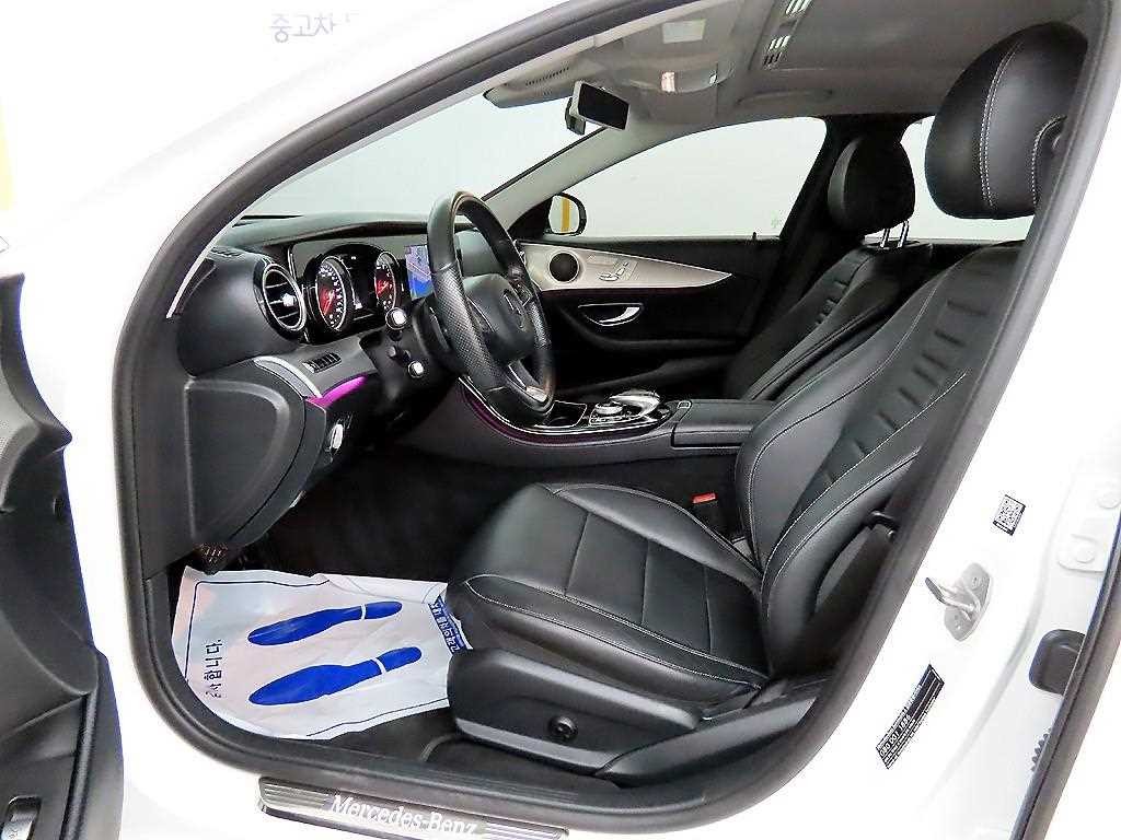 벤츠 E 클래스 E-클래스 W213 E200 아방가르드 이미지 5