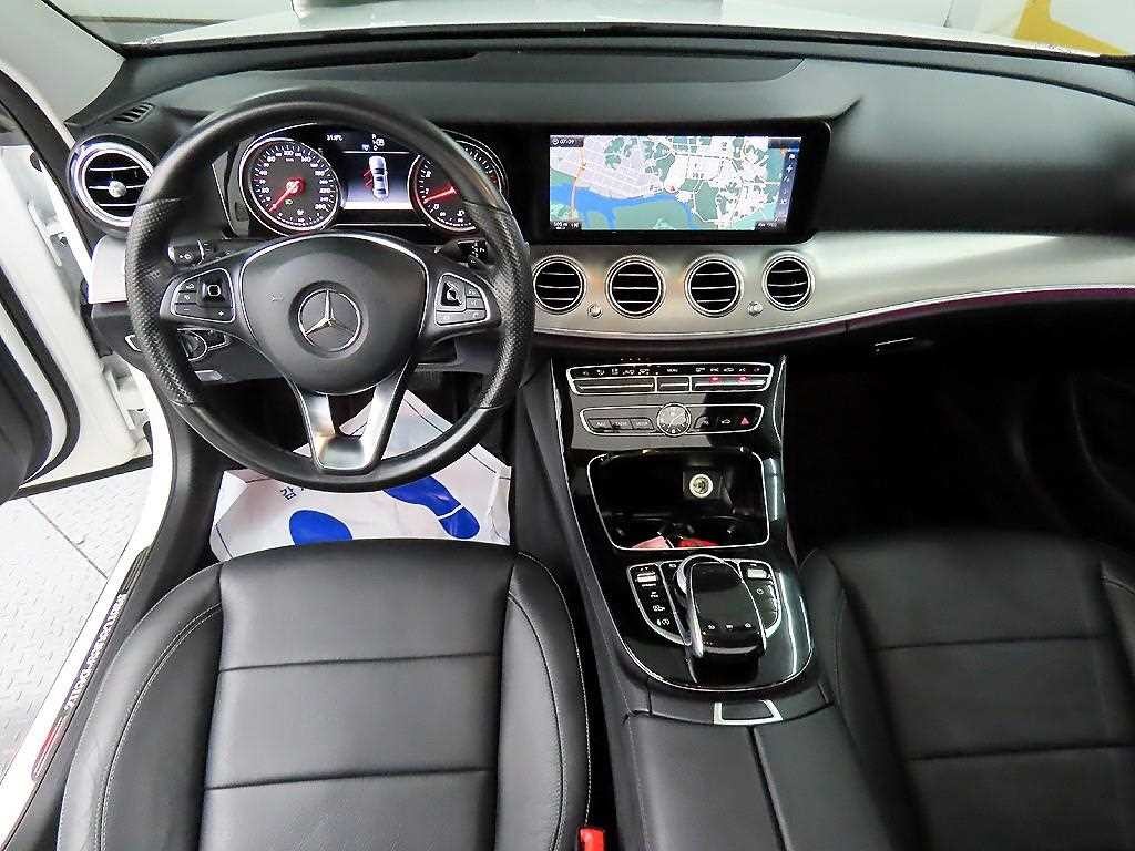 벤츠 E 클래스 E-클래스 W213 E200 아방가르드 이미지 7