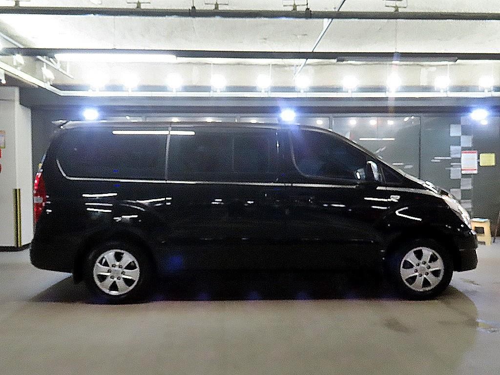 현대 스타렉스 그랜드 스타렉스 11인승 왜건 4WD 모던 이미지 3